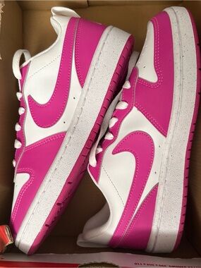 Nike Women's Low-Top  in White and Hot Pink